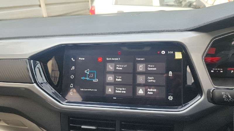 Infotainment Touchscreen Operation